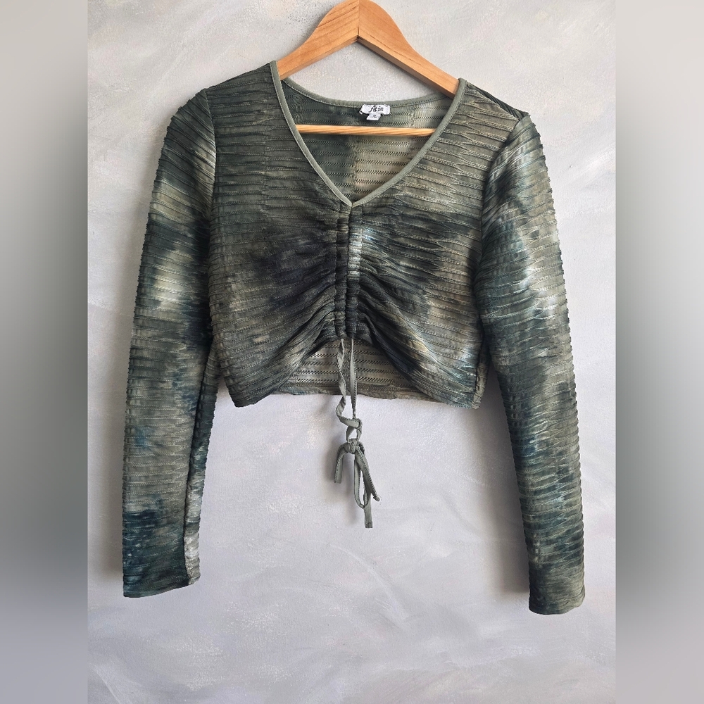 Long Sleeve Cropped Ruched Tie Front Textured Green Tie-dye Top M